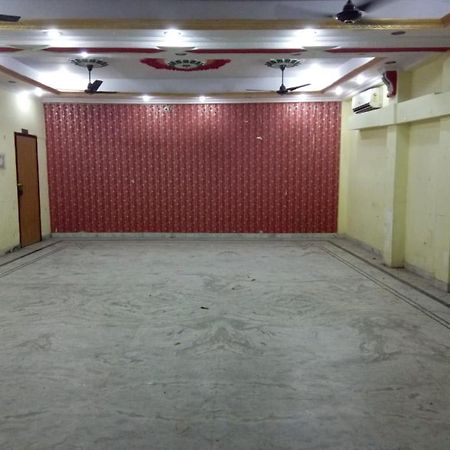 Hotel Kamal Lucknow Eksteriør billede