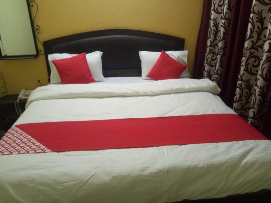 Hotel Kamal Lucknow Eksteriør billede